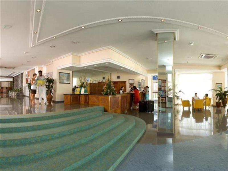 โรงแรมบลู ซี ลากอส เดอ ซีซาร์ ปัวร์โตเดซานตีอาโก ภายนอก รูปภาพ